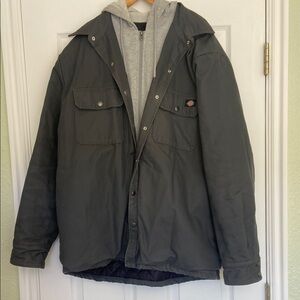 Dickies Men's gray double lined Jacket XL 
Worn once!